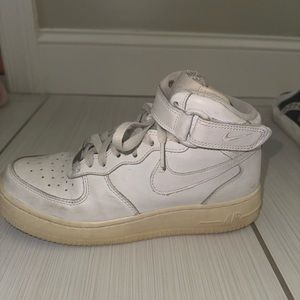 White Mid Nike Air Force 1